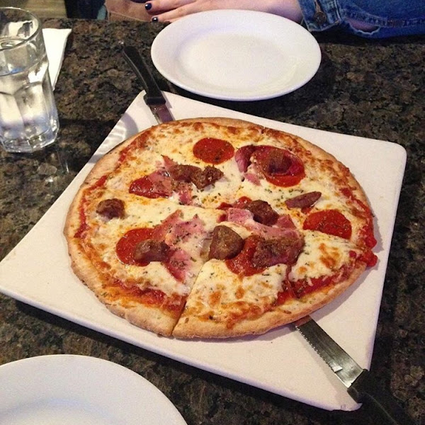 Gluten-Free Pizza at Zolas Restaurant