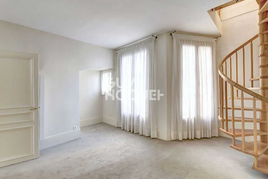 Vente appartement 6 pièces 108 m² à Paris 16ème (75016), 1 360 000 €