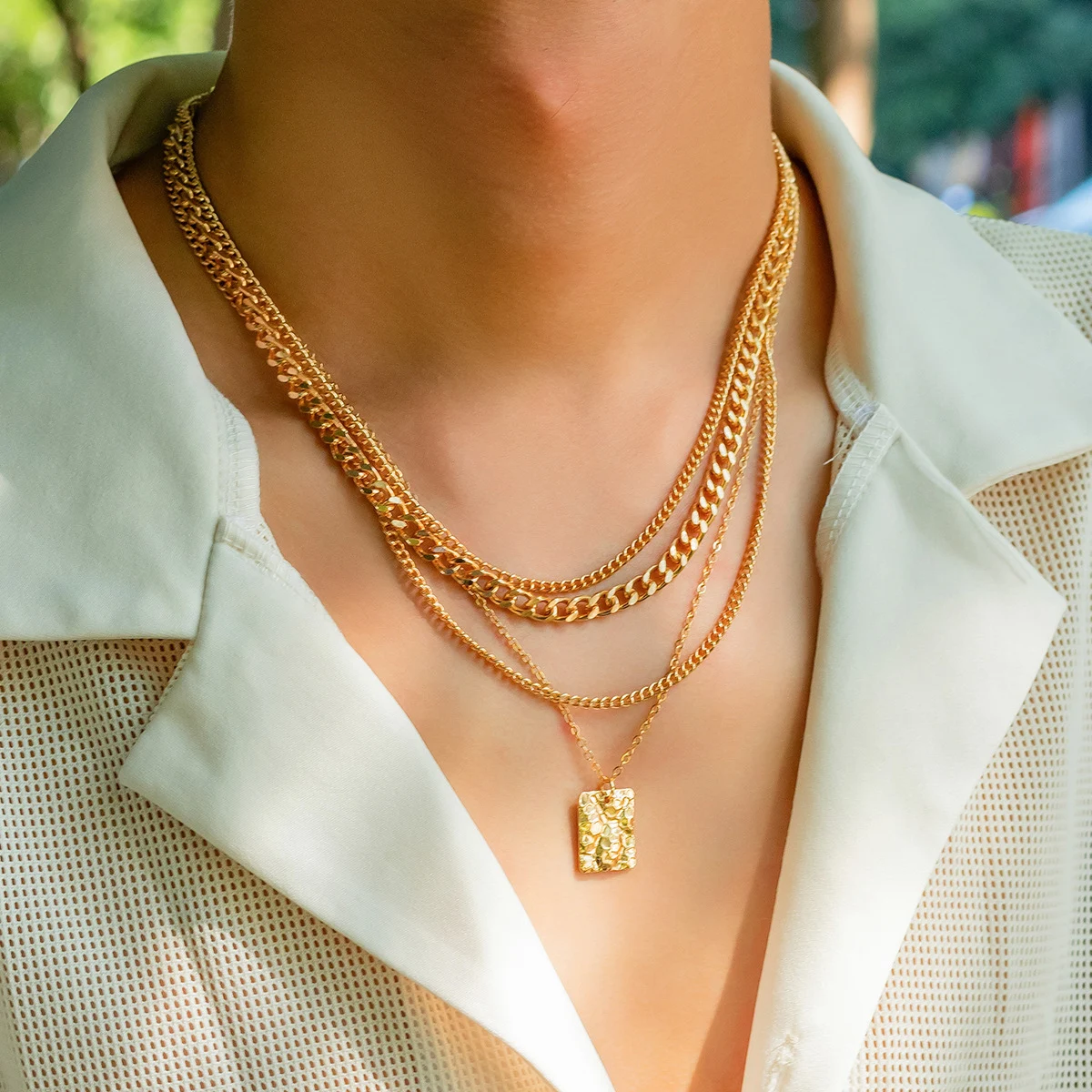 Title 2, Collier Homme Casual avec Pendentif Carré – Un ...