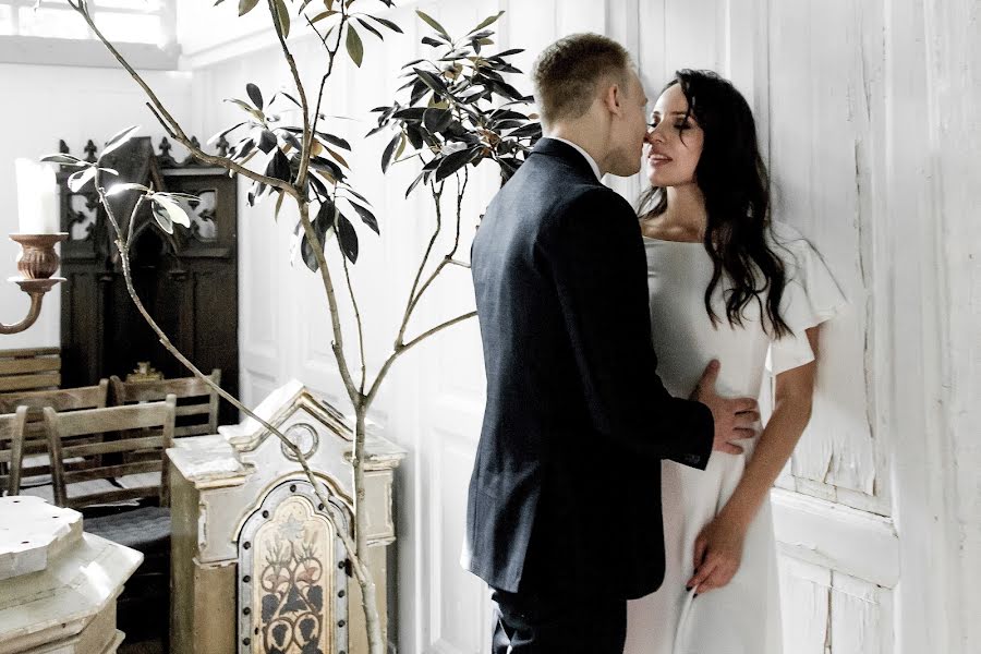 婚禮攝影師Vitaliy Ushakov（ushakovitalii）。2019 4月12日的照片