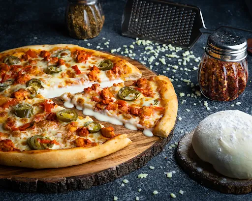 Fiery Peri Peri Chicken Pizza