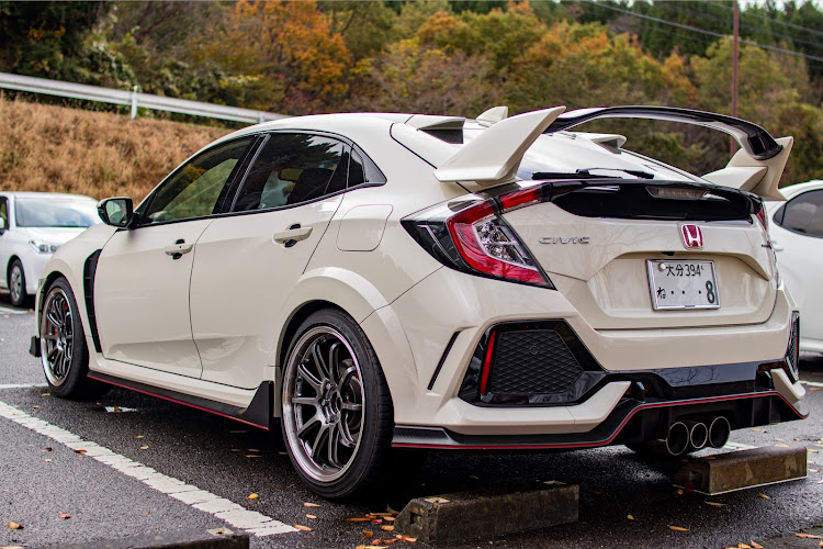 シビックタイプRのCIVICtypeR・ホンダ・アドバンレーシング・RS-DFに関するカスタム事例の投稿画像1枚目