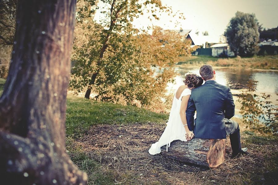 Wedding photographer Yuliya Medvedeva (photobond). Photo of 22 October 2012