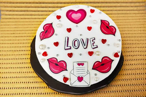 Love Lips Cake