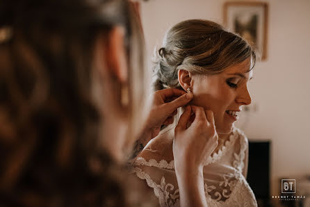 Fotografo di matrimoni Tamás Brandt (tamasbrandt). Foto del 4 giugno 2019