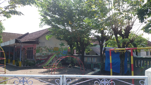 taman bermain anak-anak