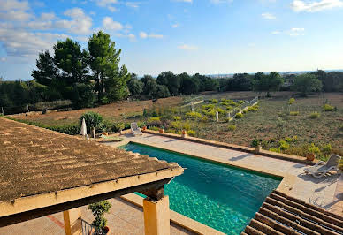 Villa with pool and terrace 3