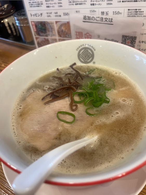 ハイエースバンのハイエース・ろくでなし・ラーメン・チャーハン・餃子に関するカスタム事例の投稿画像3枚目
