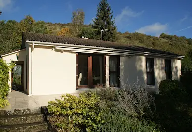 Maison contemporaine avec jardin et terrasse 5