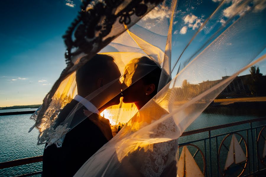 Fotógrafo de bodas Pavel Gomzyakov (pavelgo). Foto del 7 de febrero 2017