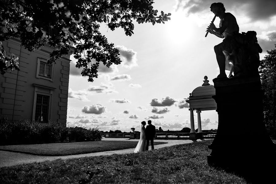 Fotógrafo de casamento Inara Bakej (inarabakej). Foto de 1 de dezembro 2019