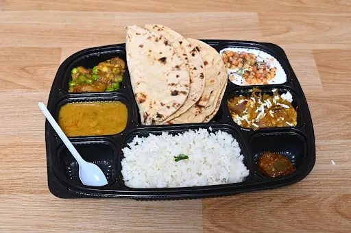 Premium Executive Thali (Single Serve)