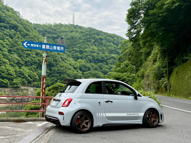 595の#アバルト好きと繋がりたい・TE37・６月もよろしくお願いします・朝活に関するカスタム事例の投稿画像2枚目