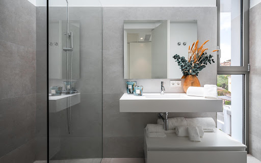 Property with pool 5