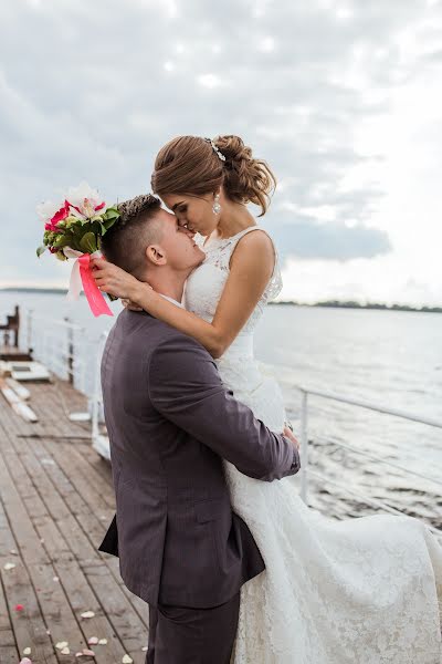 婚礼摄影师Olga Bondareva（obondareva）。2017 9月12日的照片