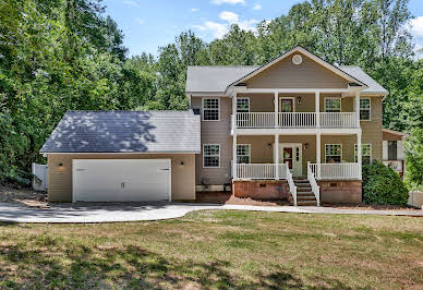 House with pool 1