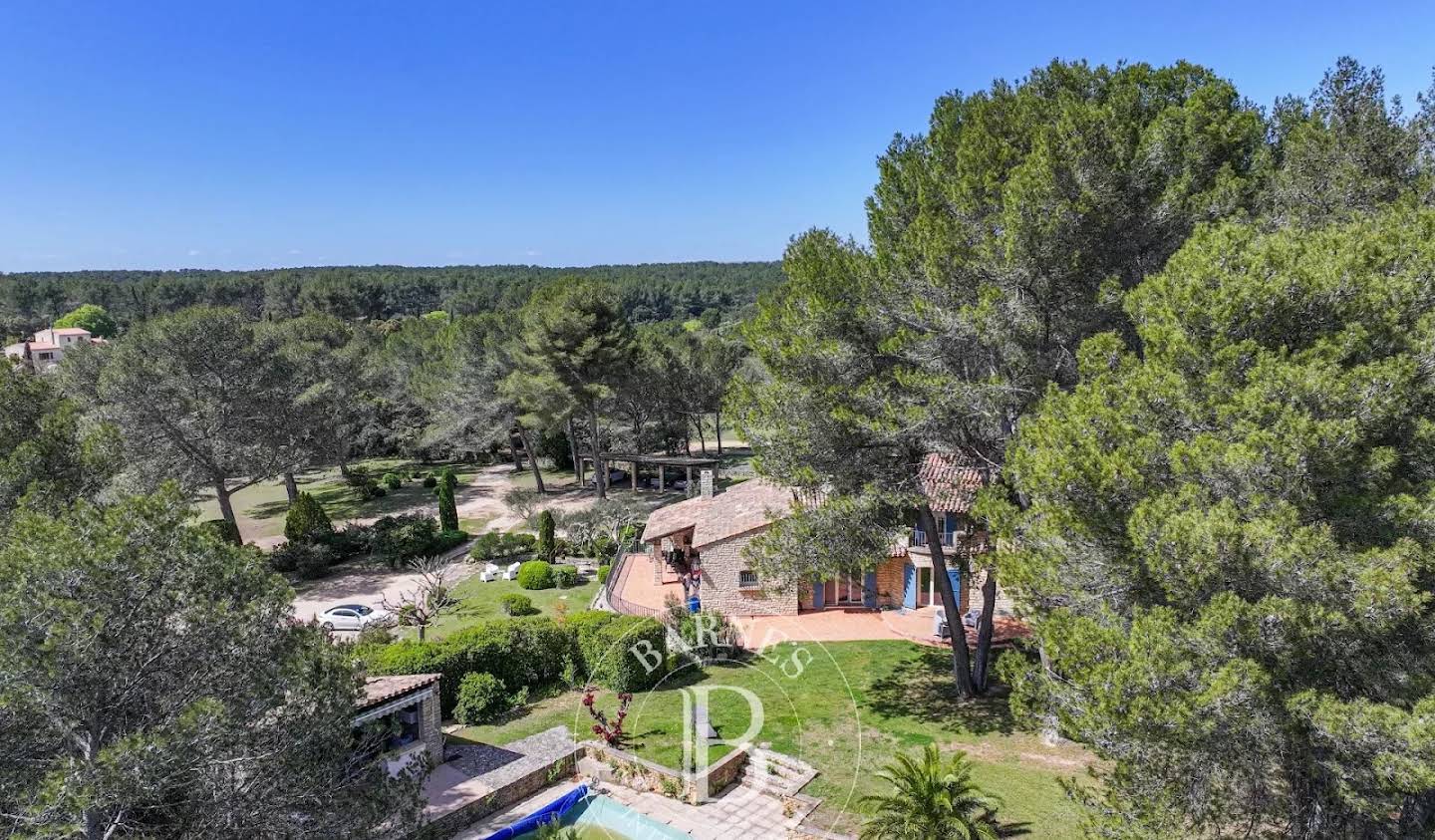 Maison avec piscine et terrasse Grans