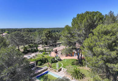 House with pool and terrace 2