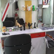 Aura Beauty Salon photo 1