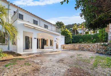 Villa avec piscine et jardin 2