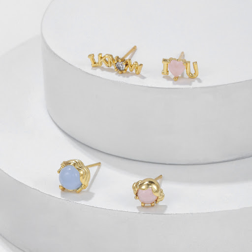 Title 2, Creative and refined cartoon funny stud earring...