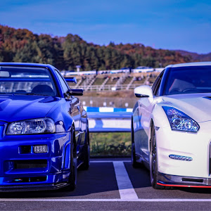 スカイライン GT-R BNR34