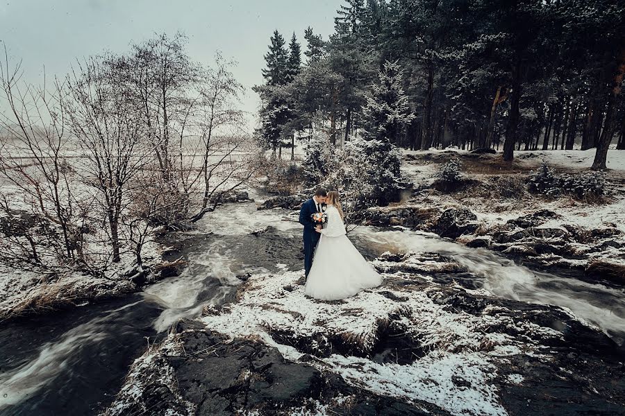 Fotografo di matrimoni Anton Korobkov (untone). Foto del 30 luglio 2019