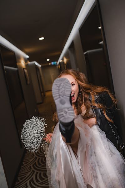 Fotógrafo de casamento Alya Malinovarenevaya (alyaalloha). Foto de 8 de dezembro 2020