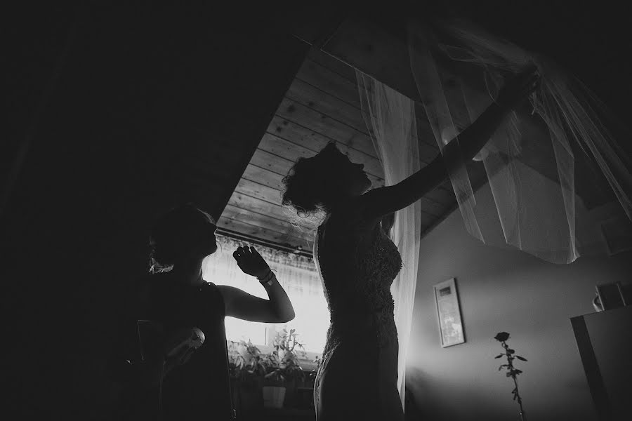 Wedding photographer Sylwia Wykręt-Saczka (fotowizjon). Photo of 2 March 2018