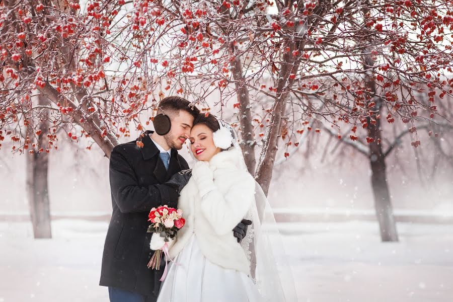 Wedding photographer Oksana Pipkina (pipkina). Photo of 24 March 2018