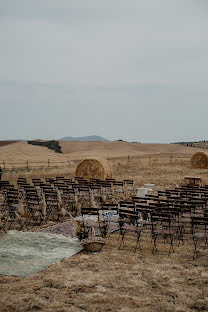 Fotograful de nuntă Emanuele Guadagno (inbiancoenero). Fotografia din 23 noiembrie 2022