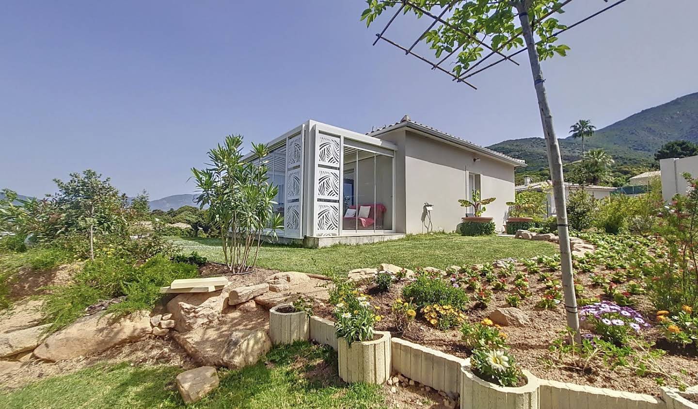 House with garden BASTELICACCIA
