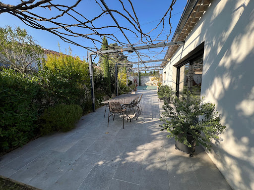 House with pool and terrace 3