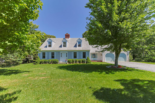 House with garden 2