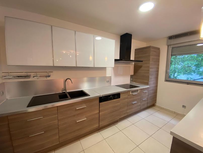 Location meublée appartement 3 pièces 87 m² à Lyon 3ème (69003), 1 500 €