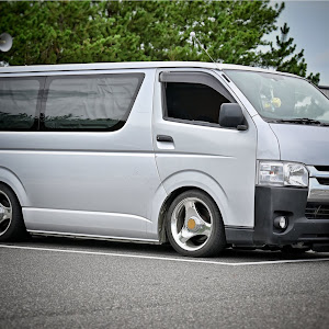 ハイエースバン KDH200V