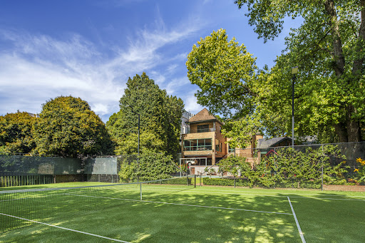 Maison avec jardin 1