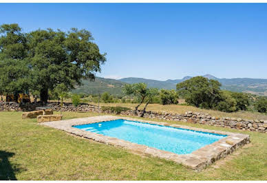 House with pool and terrace 4