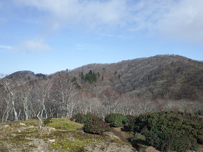 銚子（左）とイブネ（右）