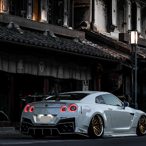 NISSAN GT-R R35