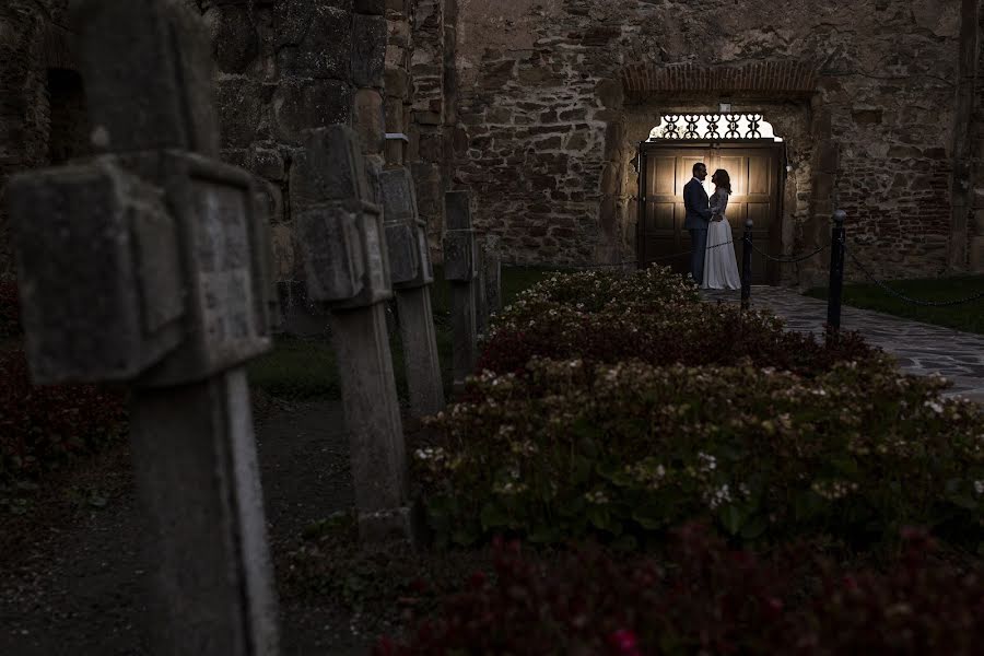 婚礼摄影师Vladut Tiut（tvphoto）。2018 10月5日的照片