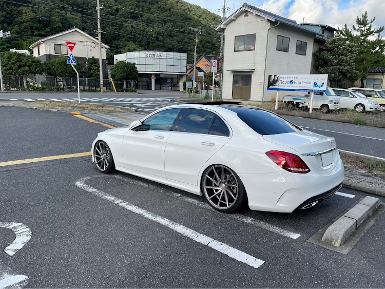 Cクラス セダンの#Mercedes-Benz・#Cクラス・#w205・売却・#VOSSENに関するカスタム事例の投稿画像2枚目