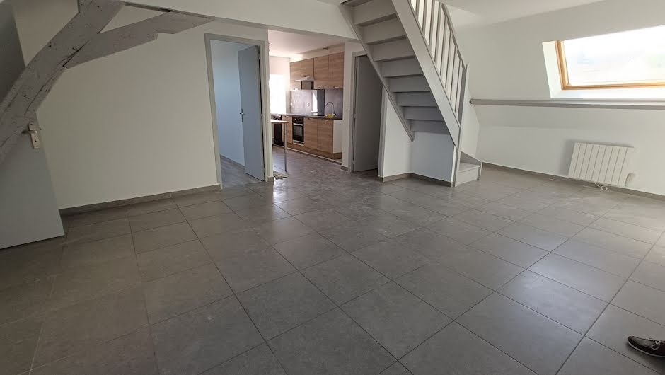 Location  duplex 4 pièces 61.39 m² à Etampes (91150), 845 €