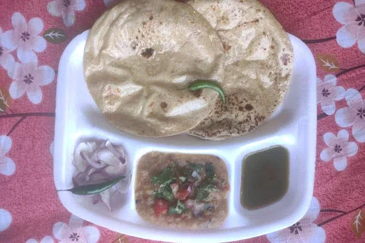 Roti With Aloo Chokha [Serves 1]