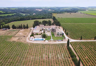 Vignoble avec piscine 3