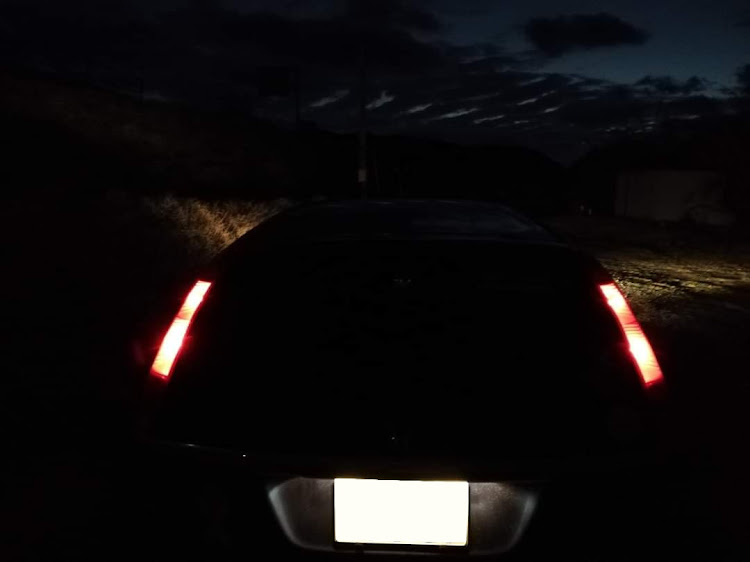 ストリームの連休最終日・波乗り・青い海・夜のドライブ・真っ暗に関するカスタム事例の投稿画像2枚目