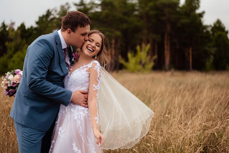 Fotógrafo de casamento Anastasiya Golovko (natikaphoto). Foto de 27 de agosto 2019