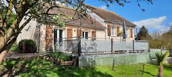 maison à Saint-Brice (53)