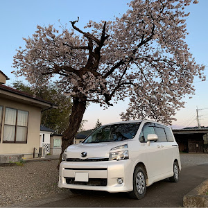 ヴォクシー ZRR70G