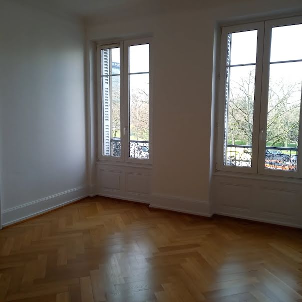 Location  appartement 4 pièces 98 m² à Strasbourg (67000), 1 580 €